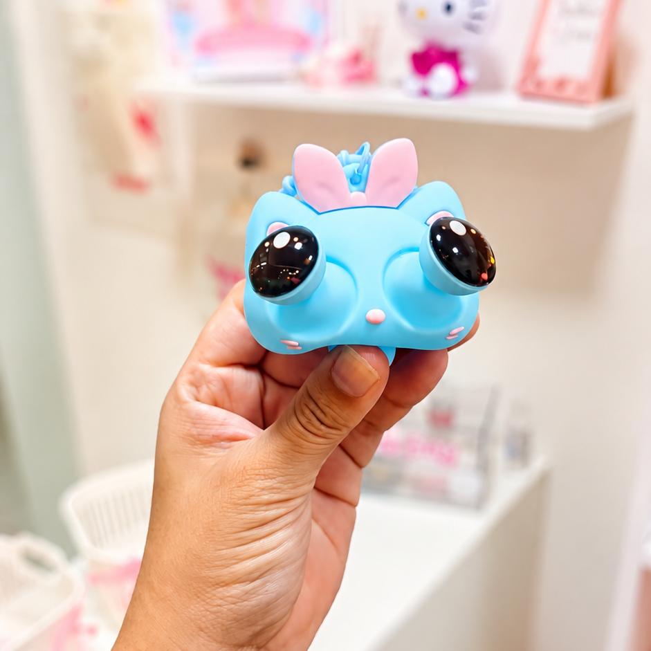 Chaveiro Olhos Grandes Squeze